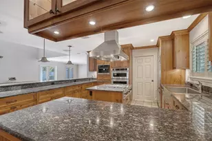 1695 Hyde Park St, Sarasota, FL 34239 - Photo 18