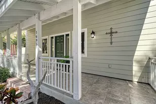 1695 Hyde Park St, Sarasota, FL 34239 - Photo 6