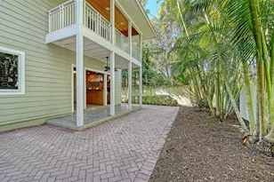 1695 Hyde Park St, Sarasota, FL 34239 - Photo 58