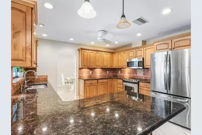 4725 Greencroft Road, Sarasota, FL 34235 - Photo 8