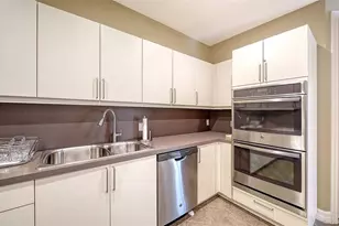 340 S Palm Ave, Sarasota, FL 34236 - Photo 58