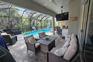 8111 Santa Rosa Ct, Sarasota, FL 34243 - Photo 6