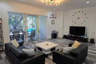 8111 Santa Rosa Ct, Sarasota, FL 34243 - Photo 8