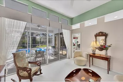 8684 Woodbriar Drive, Sarasota, FL 34238 - Photo 8