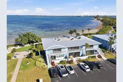 600 Manatee Avenue #212, Holmes Beach, FL 34217 - Photo 1