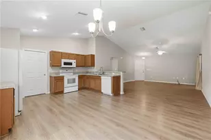 3214 52nd Cir E, Palmetto, FL 34221 - Photo 6