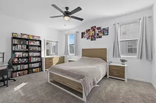 11617 Woodleaf Dr, Lakewood Ranch, FL 34211 - Photo 22