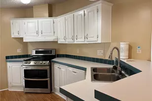 5707 45th St E, Bradenton, FL 34203 - Photo 4