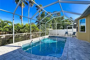 5376 Levi Ln, Sarasota, FL 34233 - Photo 4