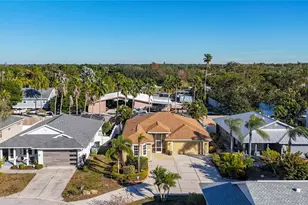 5376 Levi Ln, Sarasota, FL 34233 - Photo 2