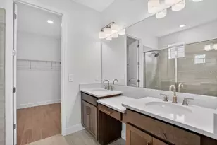 8517 Golden Dawn Ct, Sarasota, FL 34241 - Photo 12