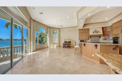 570 S Spoonbill Drive, Sarasota, FL 34236 - Photo 24