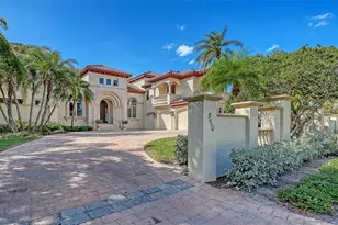 570 S Spoonbill Dr, Sarasota, FL 34236 - Photo 12