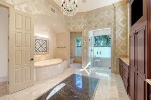 570 S Spoonbill Dr, Sarasota, FL 34236 - Photo 42