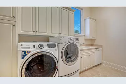 570 S Spoonbill Drive, Sarasota, FL 34236 - Photo 76