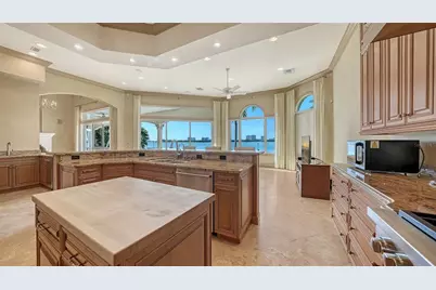 570 S Spoonbill Drive, Sarasota, FL 34236 - Photo 30