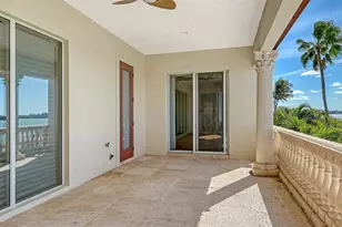 570 S Spoonbill Dr, Sarasota, FL 34236 - Photo 70