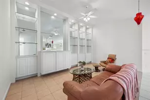 5840 Helicon Pl, Sarasota, FL 34238 - Photo 4