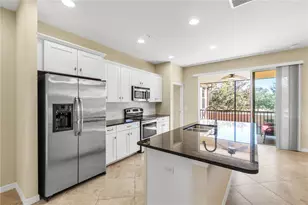 8141 Miramar Way, Lakewood Ranch, FL 34202 - Photo 10