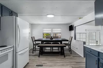 205 52nd Avenue Terrace E, Bradenton, FL 34203 - Photo 2