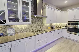 4952 Surfside Cir, Bradenton, FL 34211 - Photo 24