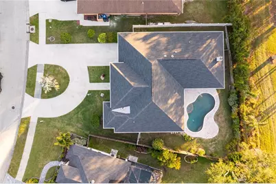 566 Oak Bay Drive, Osprey, FL 34229 - Photo 10