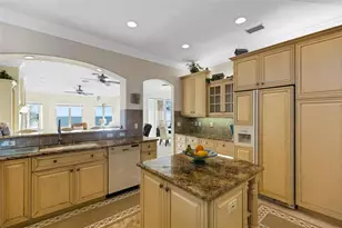 13423 Gulf Ln, Madeira Beach, FL 33708 - Photo 18