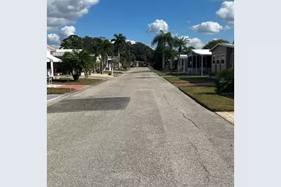 808 53rd Avenue E #209, Bradenton, FL 34203 - Photo 4