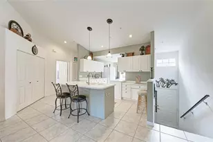 6821 Fairview Terrace, Bradenton, FL 34203 - Photo 8