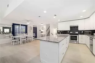 8004 22nd Ave W, Bradenton, FL 34209 - Photo 10