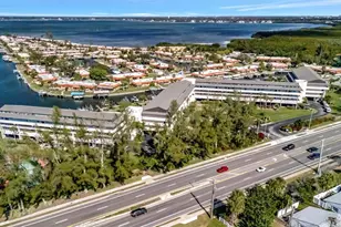 9604 Cortez Rd W, Bradenton, FL 34210 - Photo 54