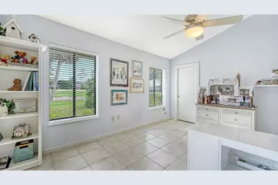 8142 Misty Oaks Boulevard, Sarasota, FL 34243 - Photo 24