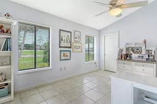 8142 Misty Oaks Blvd, Sarasota, FL 34243 - Photo 24