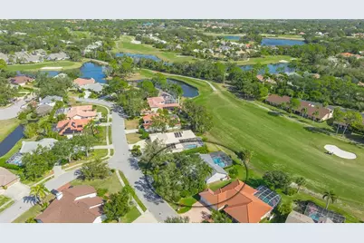 8142 Misty Oaks Boulevard, Sarasota, FL 34243 - Photo 1