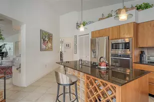 8142 Misty Oaks Blvd, Sarasota, FL 34243 - Photo 12