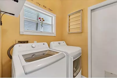 4511 Del Sol Boulevard S, Sarasota, FL 34243 - Photo 20