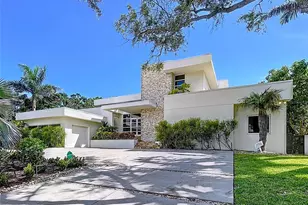 1347 Harbor Dr, Sarasota, FL 34239 - Photo 86