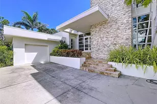 1347 Harbor Dr, Sarasota, FL 34239 - Photo 4