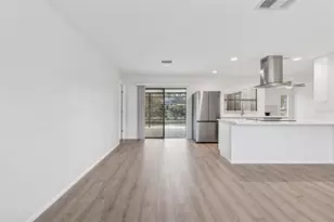 4423 Meadow Creek Cir, Sarasota, FL 34233 - Photo 22