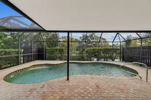 4423 Meadow Creek Cir, Sarasota, FL 34233 - Photo 8