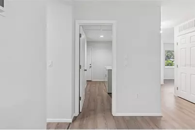 4423 Meadow Creek Circle, Sarasota, FL 34233 - Photo 44