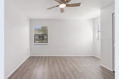 4423 Meadow Creek Circle, Sarasota, FL 34233 - Photo 28