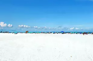 4423 Meadow Creek Cir, Sarasota, FL 34233 - Photo 66