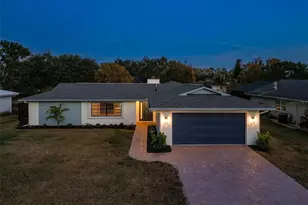 4423 Meadow Creek Cir, Sarasota, FL 34233 - Photo 1