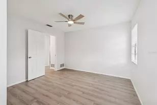 4423 Meadow Creek Cir, Sarasota, FL 34233 - Photo 34