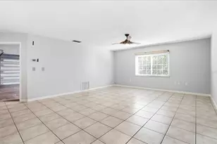 6808 Friendship Dr, Sarasota, FL 34241 - Photo 8