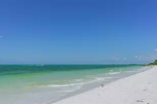 19 Whispering Sands Dr, Sarasota, FL 34242 - Photo 52