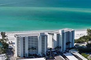 19 Whispering Sands Dr, Sarasota, FL 34242 - Photo 2