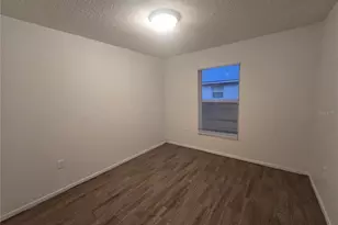 1052 Highland St, Sarasota, FL 34234 - Photo 6