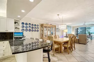 19 Whispering Sands Dr, Sarasota, FL 34242 - Photo 10